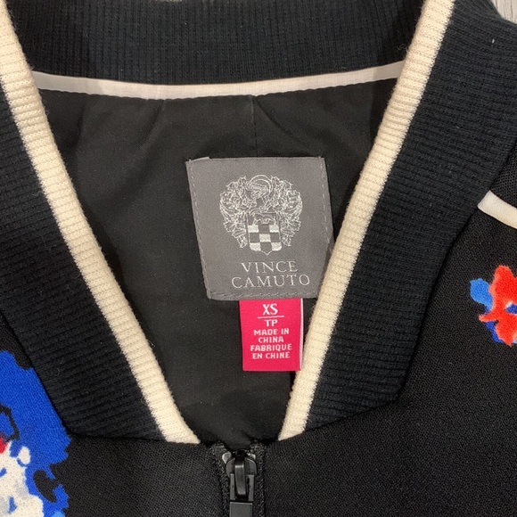 Adorable Vince Camuto summer bomber - Picture 2 of 3